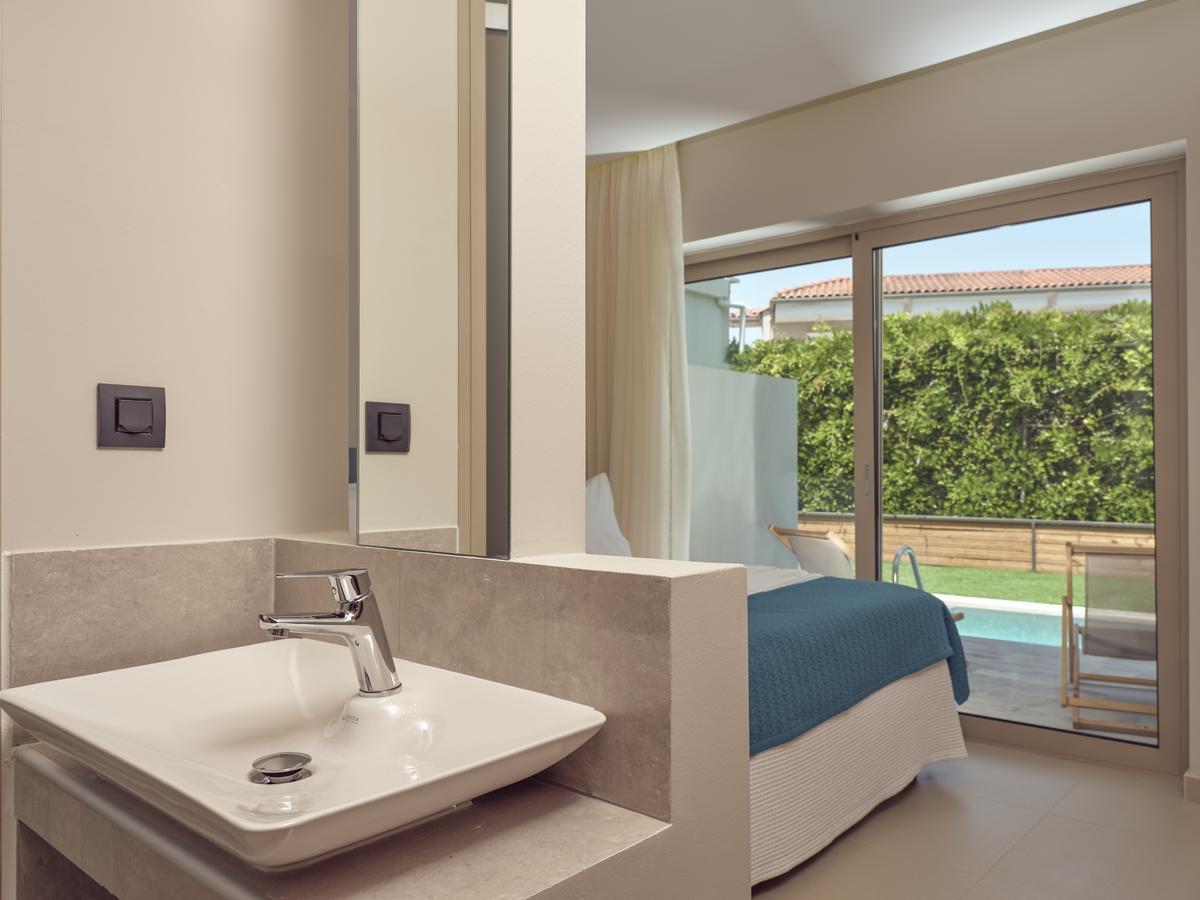 Azure Resort & Spa Циливи Экстерьер фото