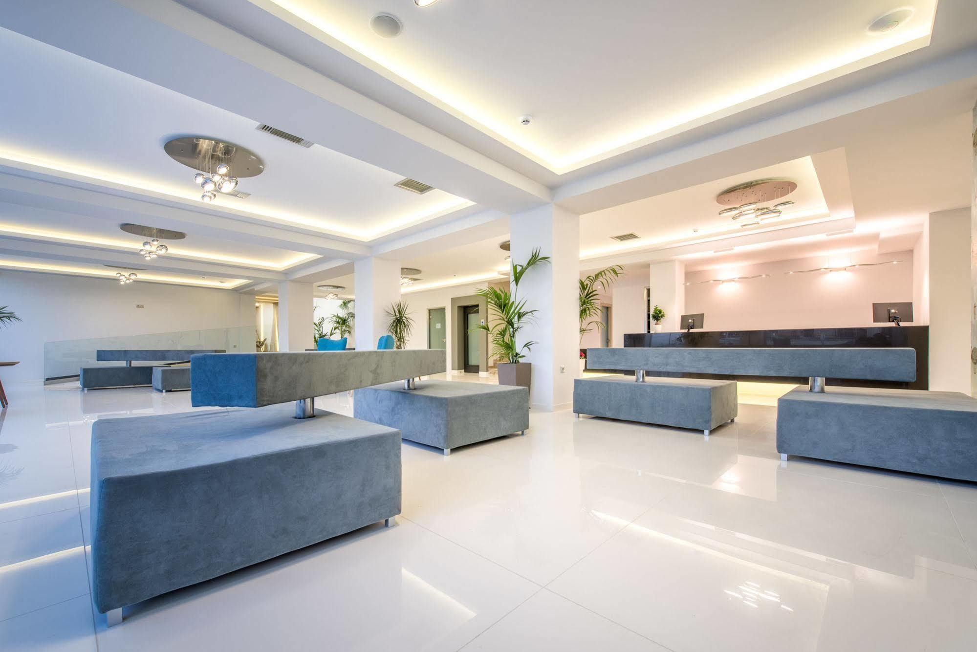 Azure Resort & Spa Циливи Экстерьер фото