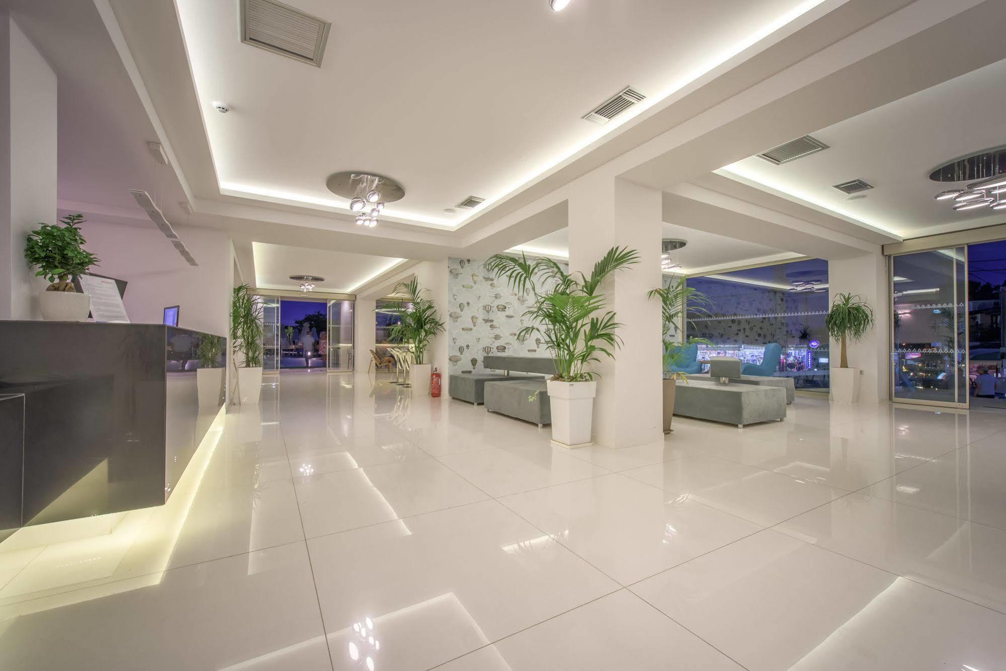 Azure Resort & Spa Циливи Экстерьер фото