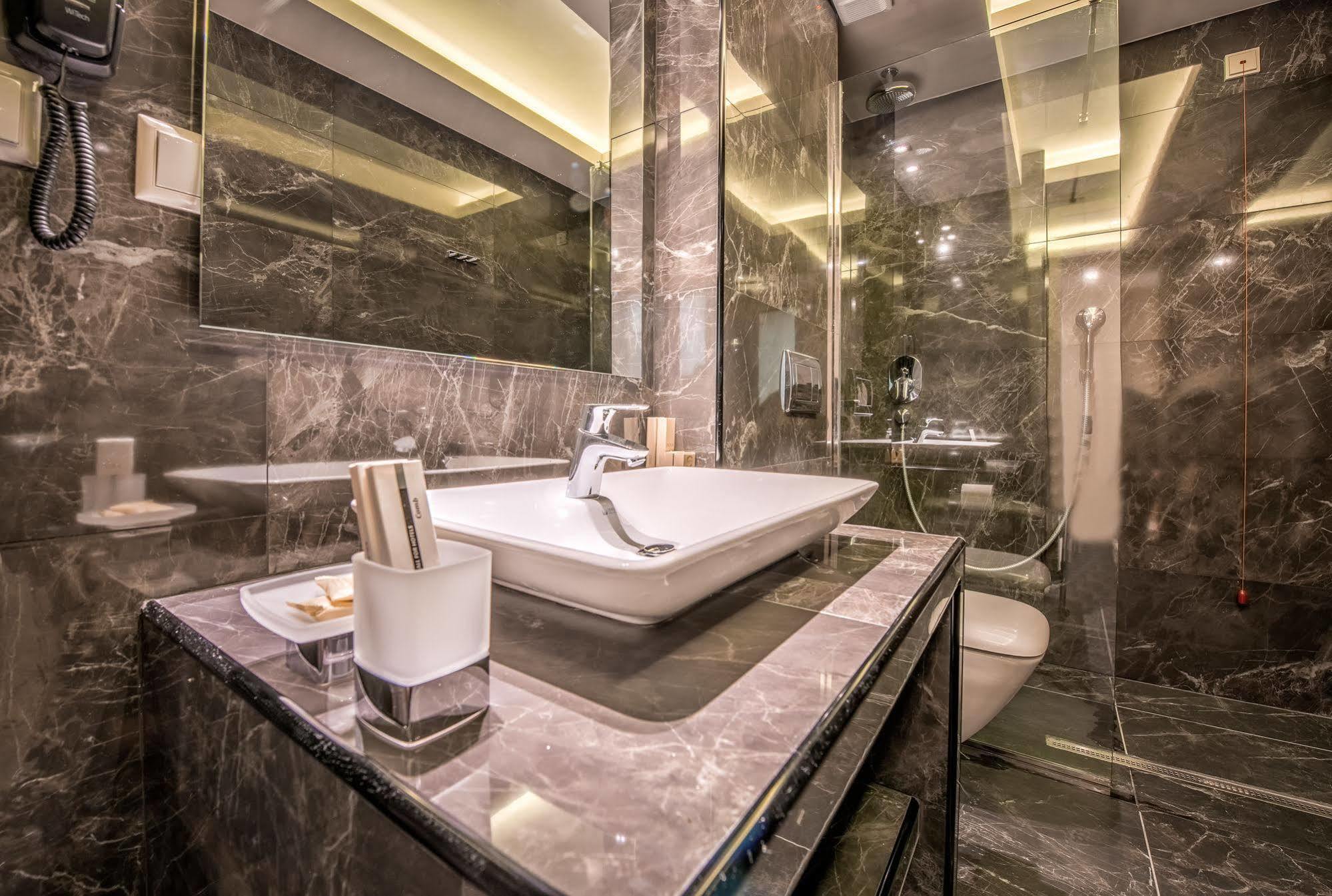 Azure Resort & Spa Циливи Экстерьер фото