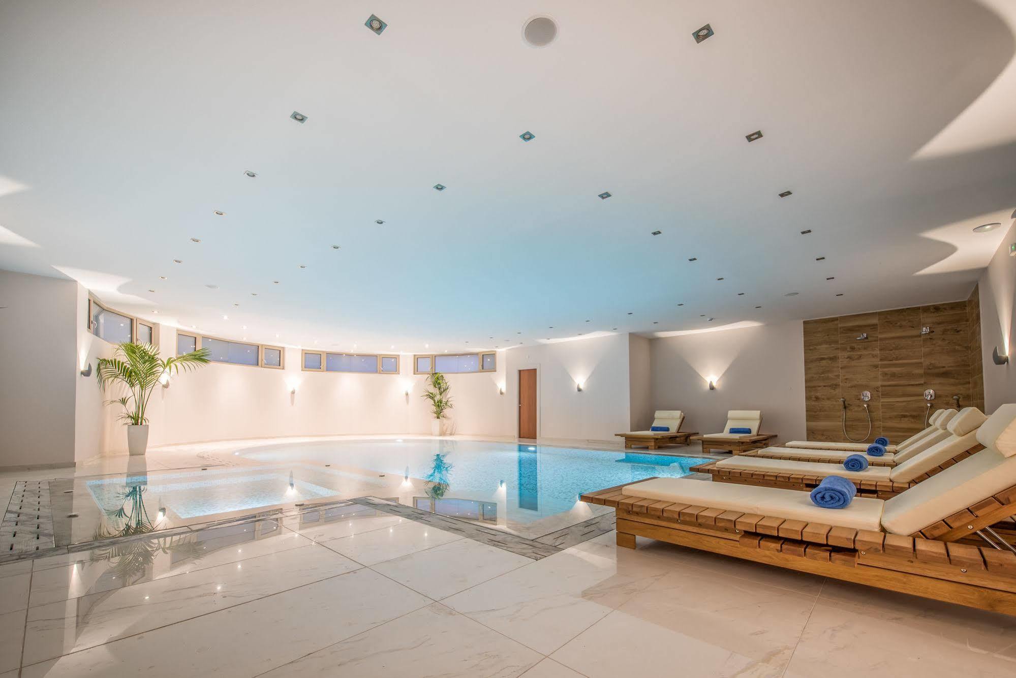 Azure Resort & Spa Циливи Экстерьер фото