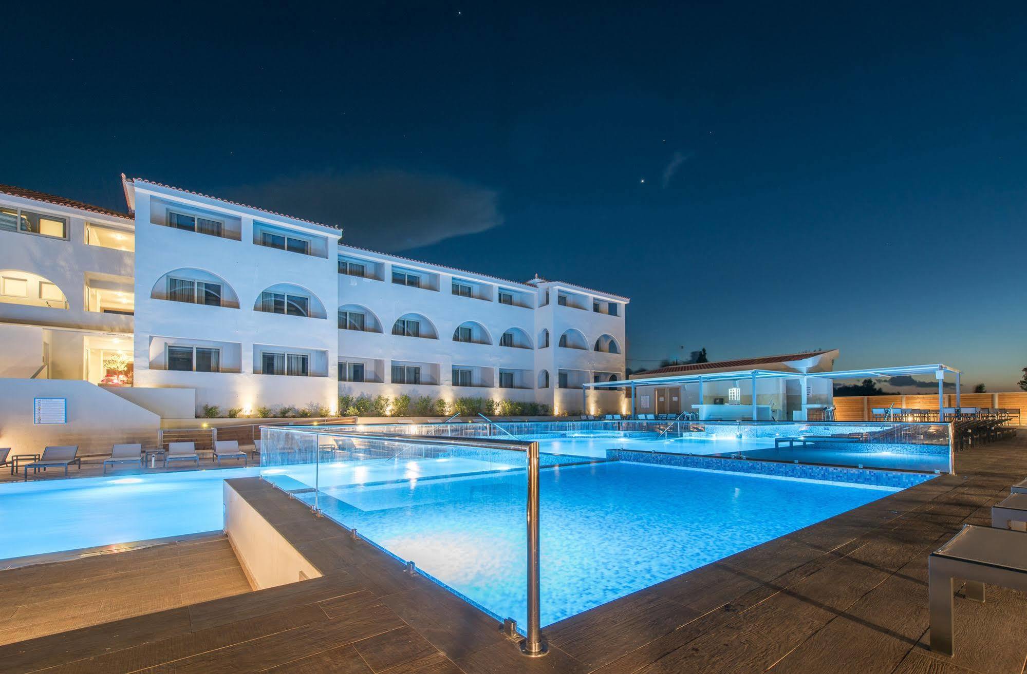 Azure Resort & Spa Циливи Экстерьер фото